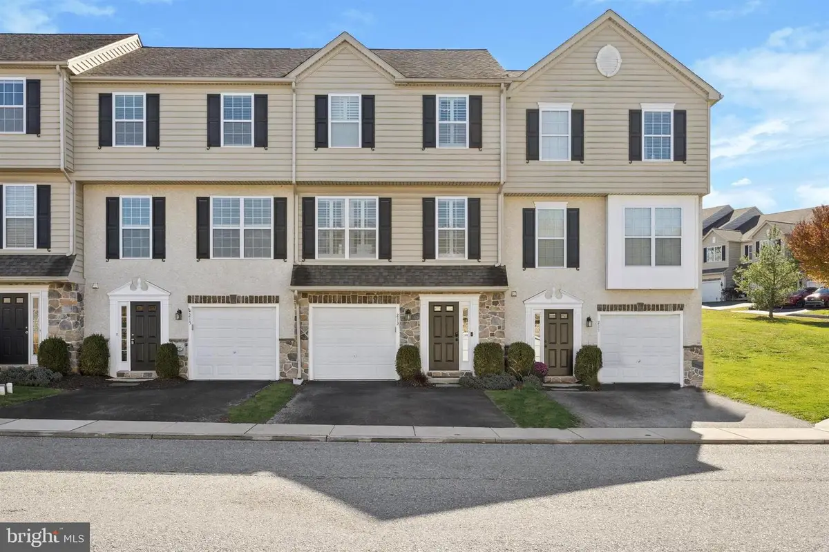 213 Kennedy Dr, Coatesville, PA 19320 - Image #1