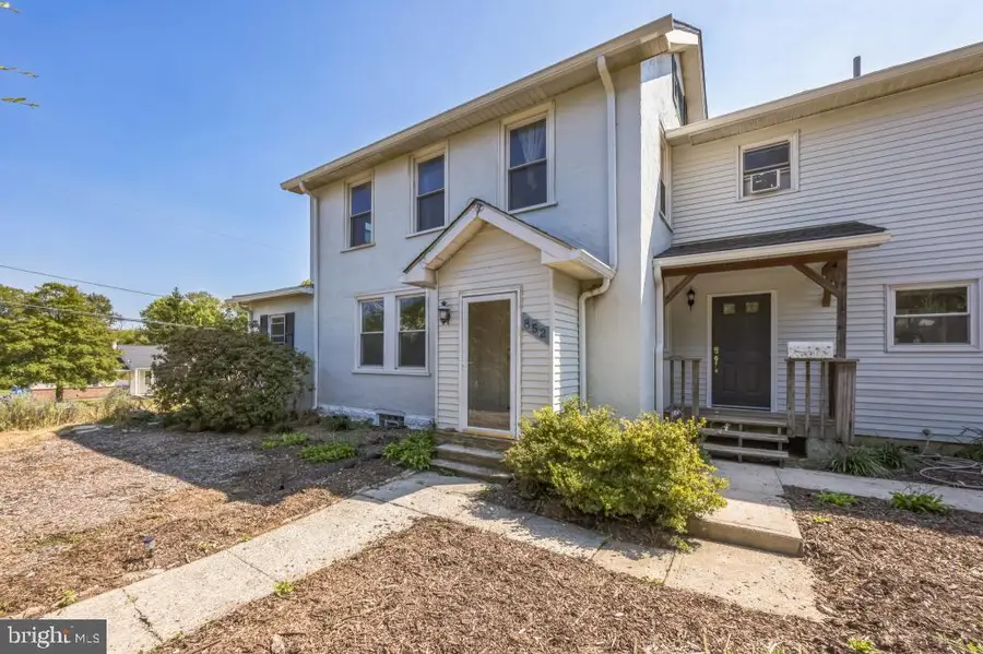 852 Cedar Ave, West Chester, PA 19382 - Image #2