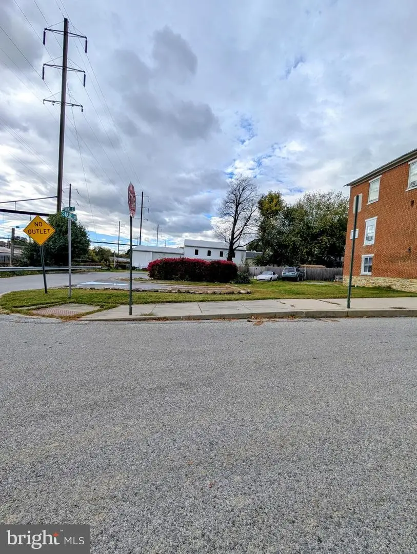 321 & 323 Front St, Parkesburg, PA 19365 - Image #2