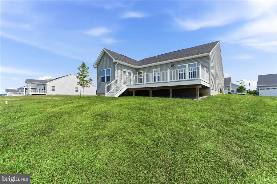 260 Letitia Manor Dr, West Grove, PA 19390 - #2