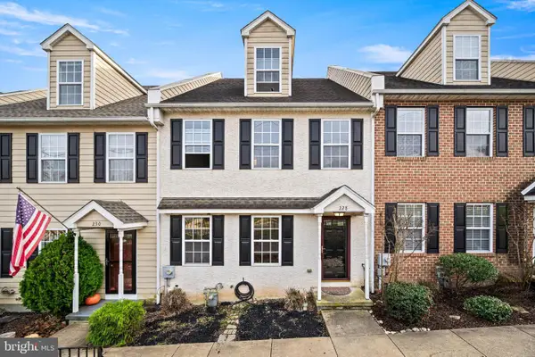 228 E Mulberry St, KENNETT SQUARE, PA 19348