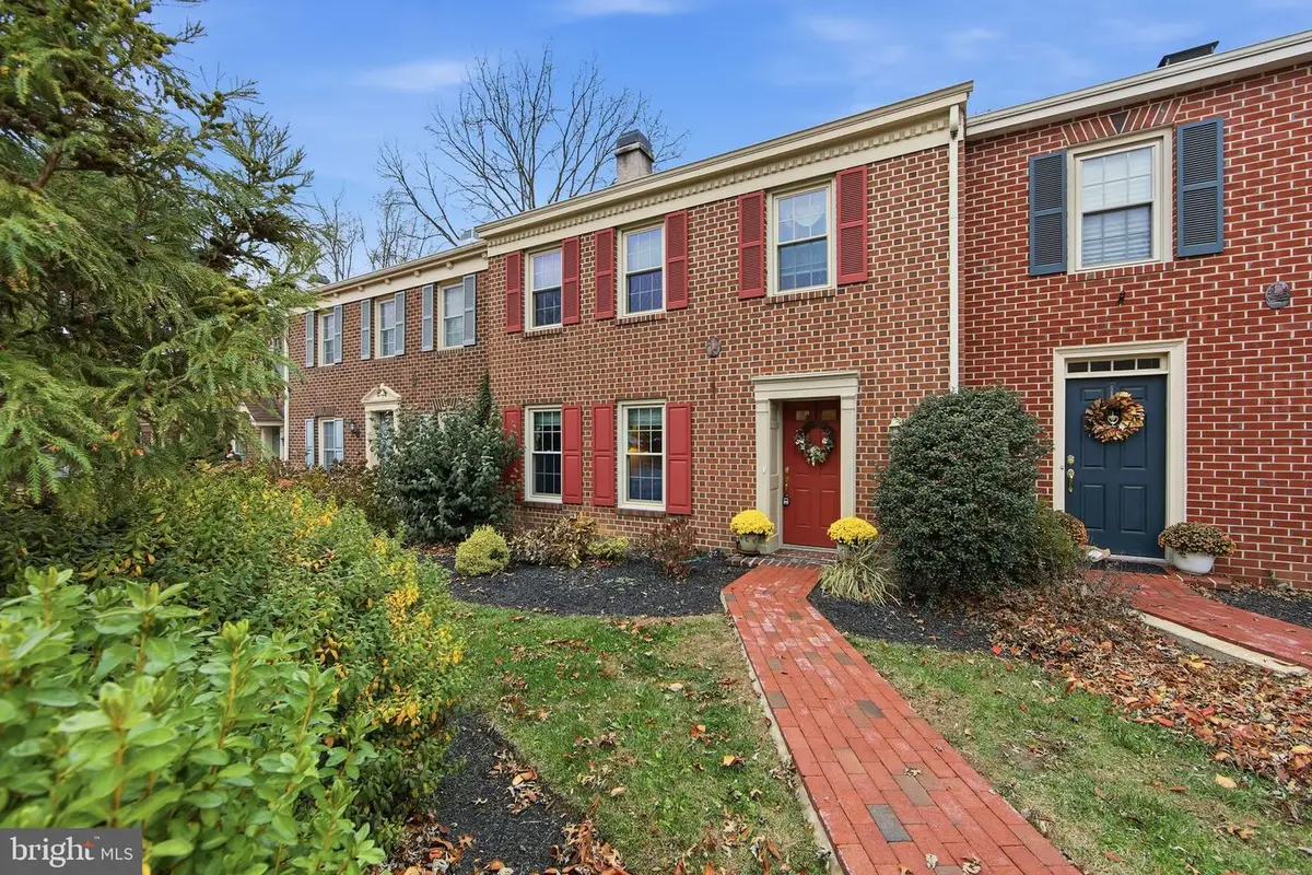 201 Penns Ln #201, Malvern, PA 19355 - Image #1