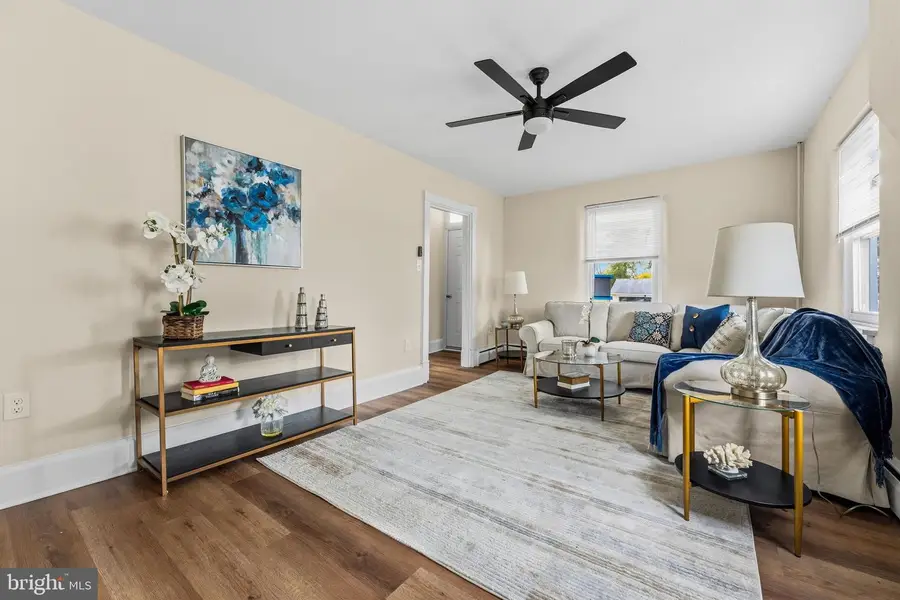 211 E London Grove Rd, West Grove, PA 19390 - Image #3