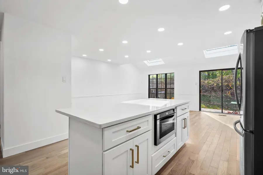 1007 Stoneham Dr #1007b, West Chester, PA 19382 - Image #2