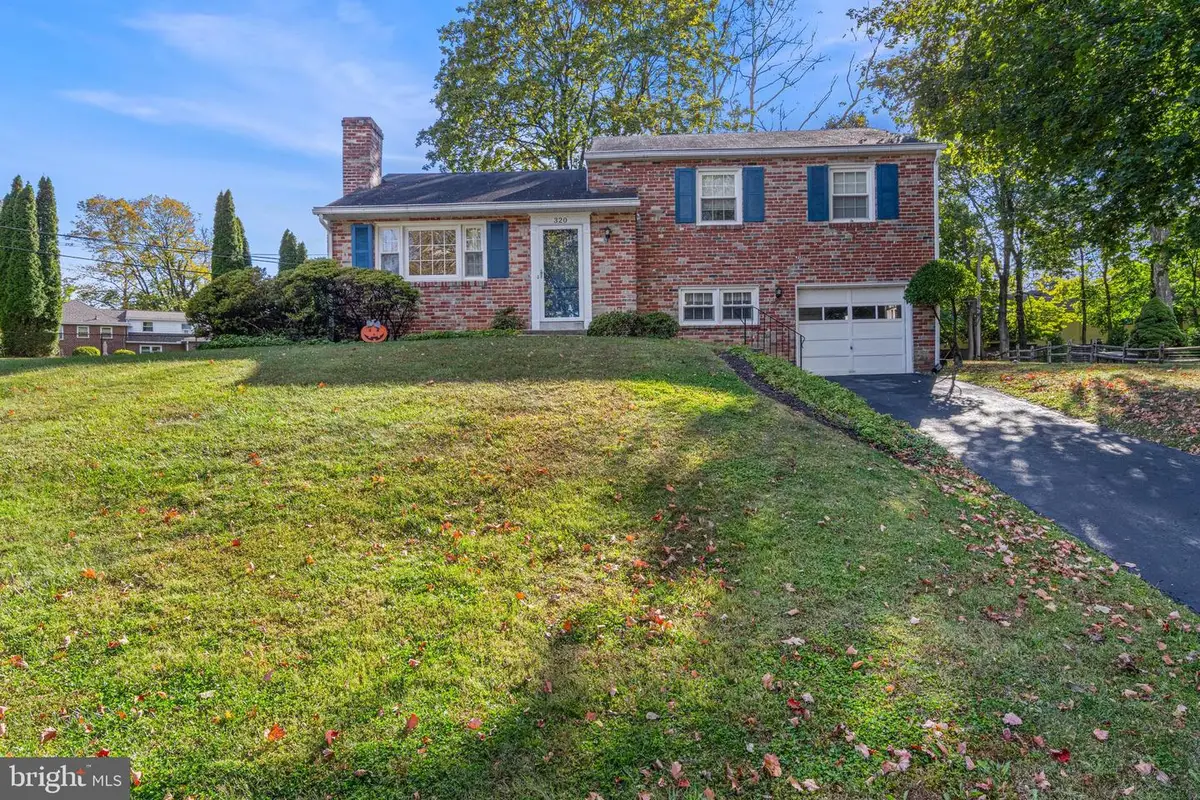320 Landsende Rd, Devon, PA 19333 - Image #1