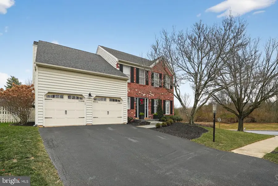 926 Covington Dr, Downingtown, PA 19335 - Image #3