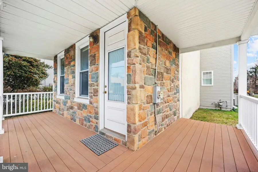 321 Franklin Ave, Phoenixville, PA 19460 - Image #2