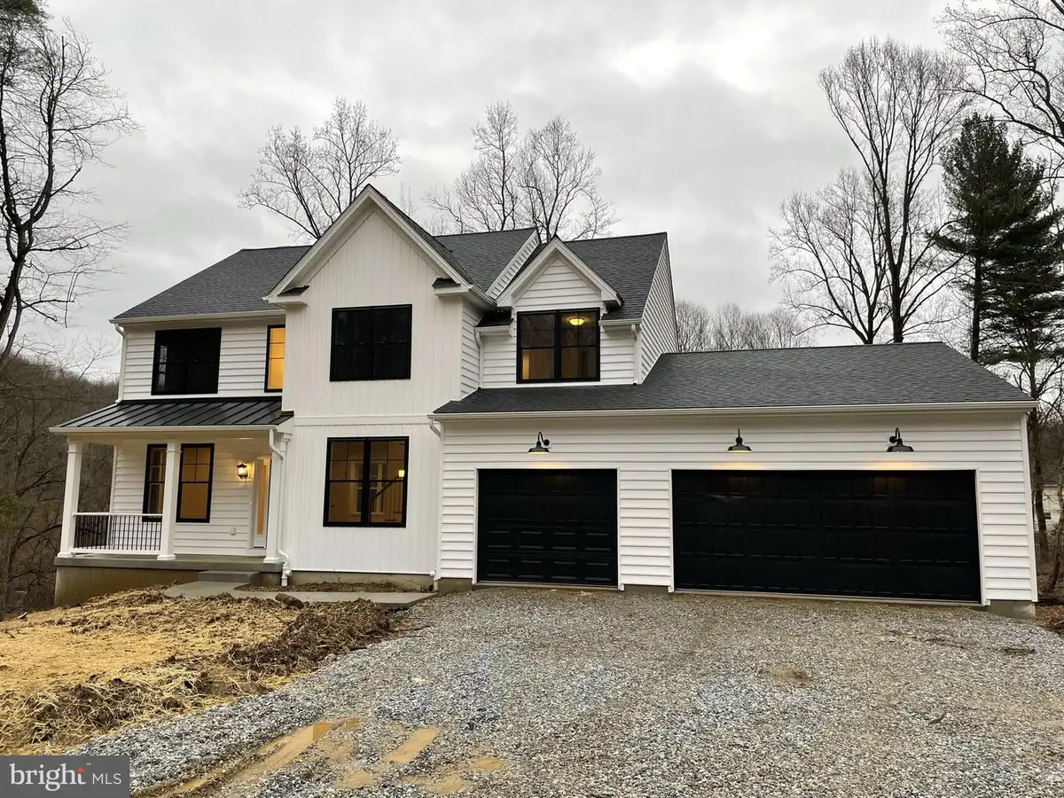 127 Bishop Rd, Pottstown, PA 19465 - Image #1