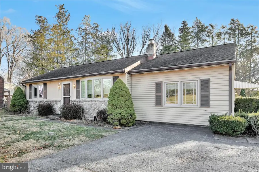 848 S Keim St, Pottstown, PA 19465 - Image #2