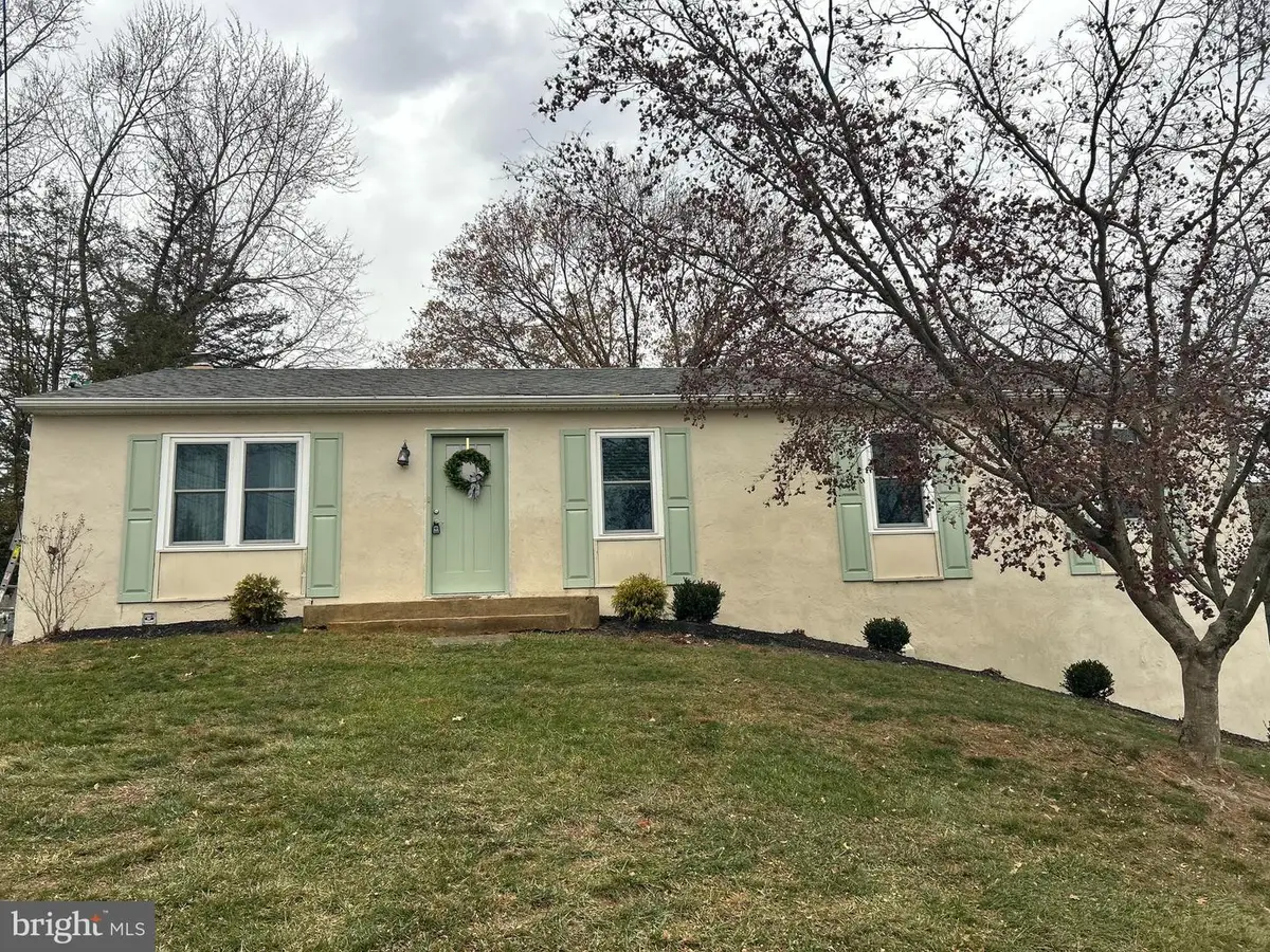 479 Douglas Dr, West Chester, PA 19380 - Image #1