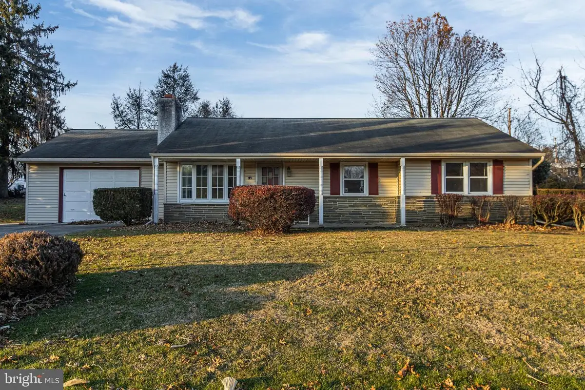 17 Penn St, Coatesville, PA 19320 - Image #1