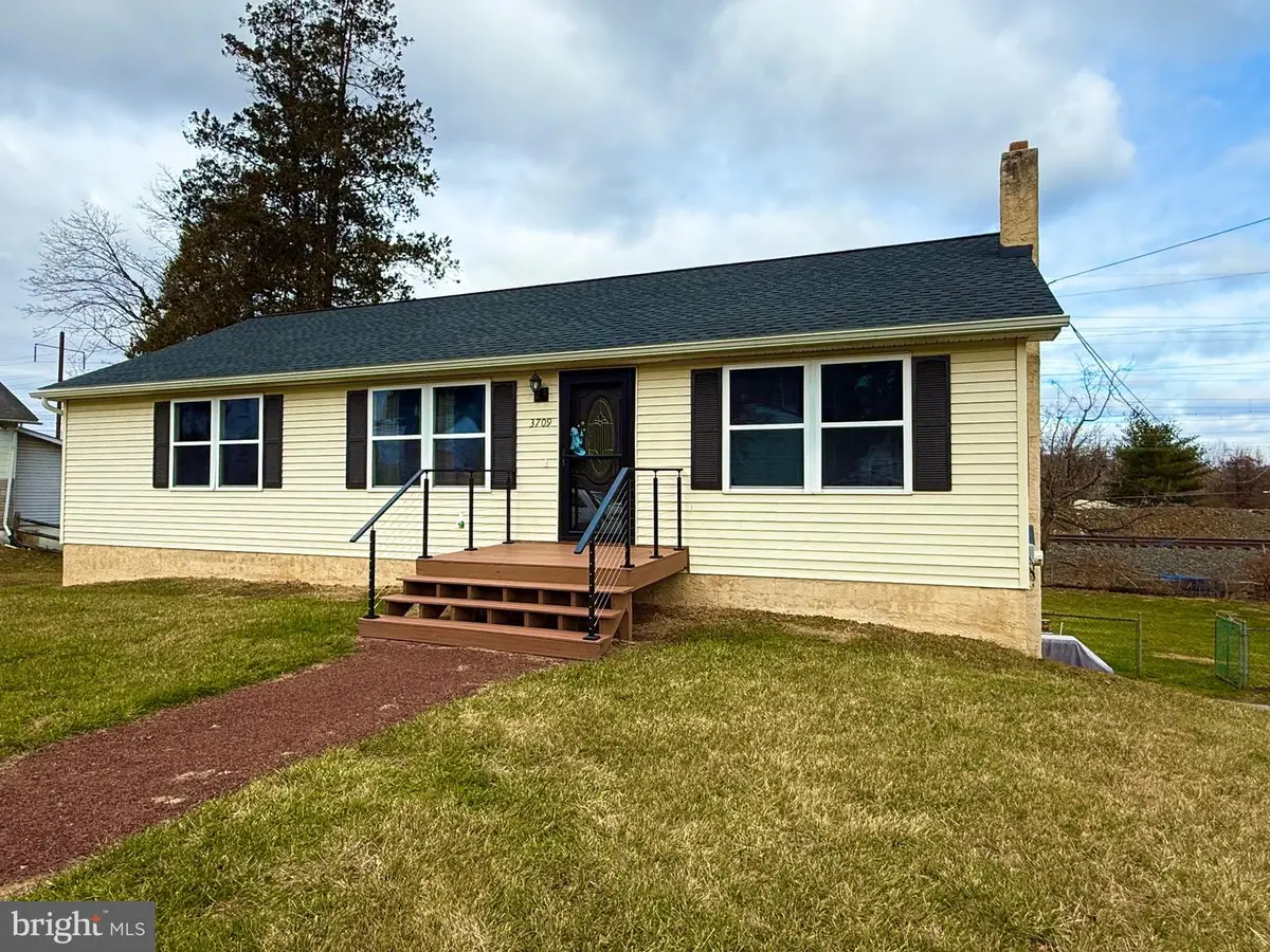 3709 Hazelwood Ave, Downingtown, PA 19335 - Image #1