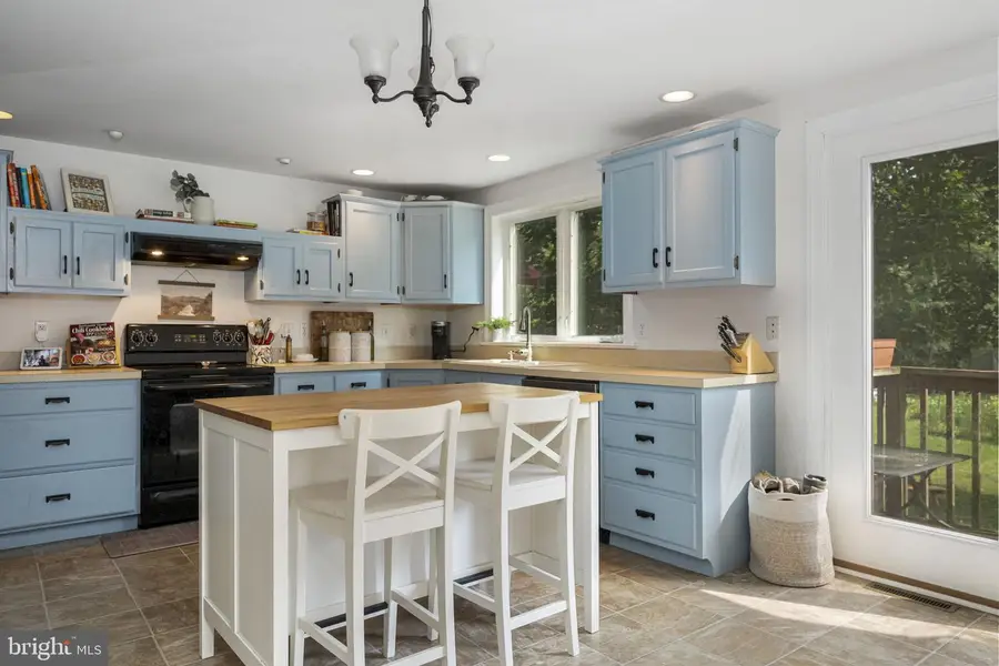 650 Fairview Rd, Glenmoore, PA 19343 - #3