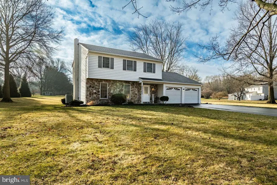 111 Firethorn Dr, Downingtown, PA 19335 - Image #3