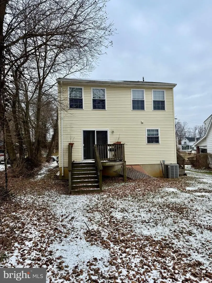 929 W Main St, Coatesville, PA 19320 - #3