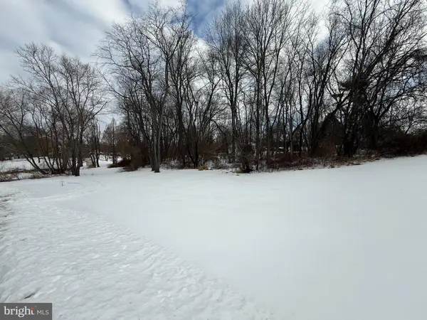 1438 Williamsburg Dr, WEST CHESTER, PA 19382