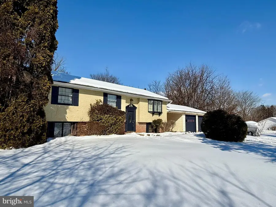 110 Wendy Cir, Coatesville, PA 19320 - Image #3