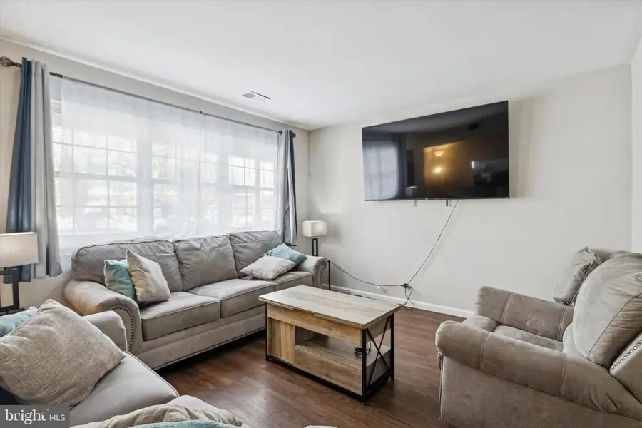 83 Brighton Ct #306, Downingtown, PA 19335 - Image #3