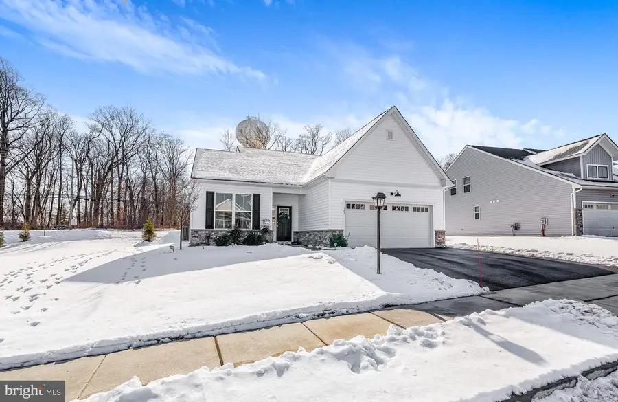 102 Lilac Ct, Coatesville, PA 19320 - #3