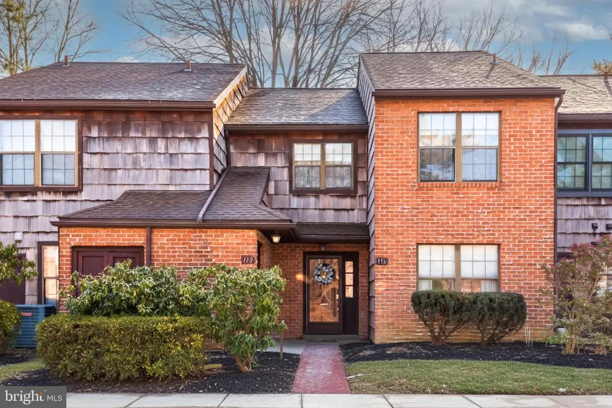 116 Chase Rd, Chesterbrook, PA 19087 - #1