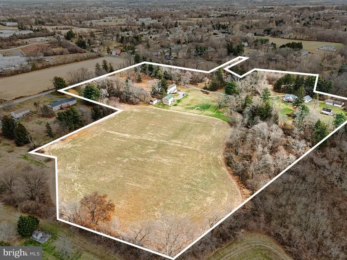 284 Stony Run Rd, Spring City, PA 19475 - #1