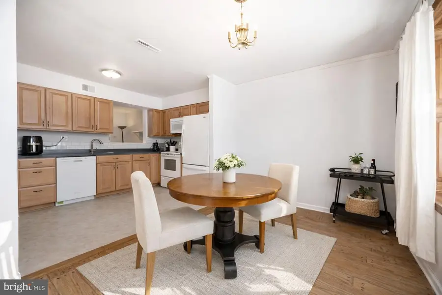 431 Carmarthen Ct, Exton, PA 19341 - Image #3