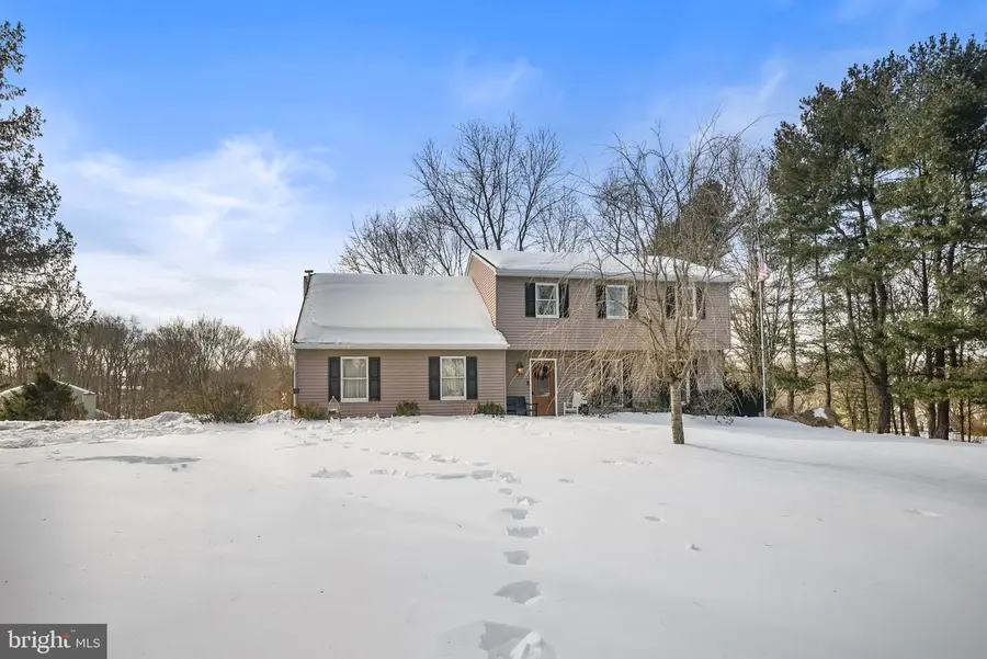 111 Briarwood Dr, Downingtown, PA 19335 - Image #3