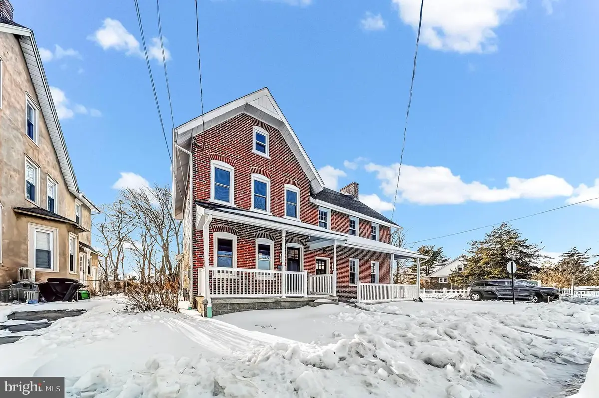 234 S 5th St, Oxford, PA 19363 - #1