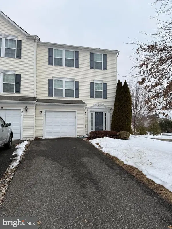 268 S Savanna Dr, POTTSTOWN, PA 19465