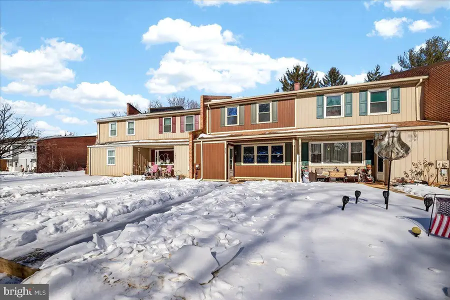 207 Westbury Ct, Downingtown, PA 19335 - Image #2