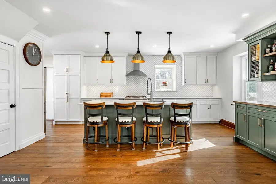 29 Leopard Rd, Berwyn, PA 19312 - #3