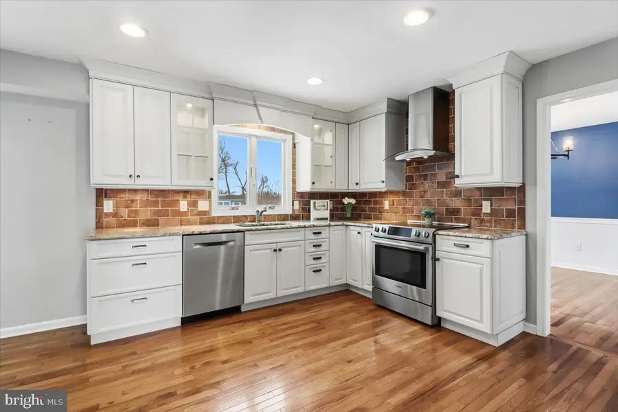 11 N Williamson Rd, Avondale, PA 19311 - #3