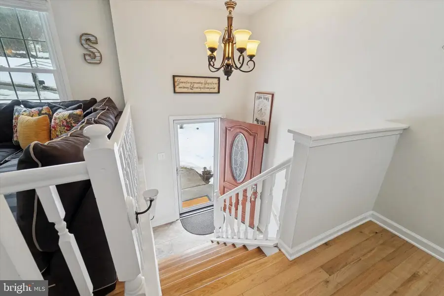 203 Katherine Ln, Coatesville, PA 19320 - #2