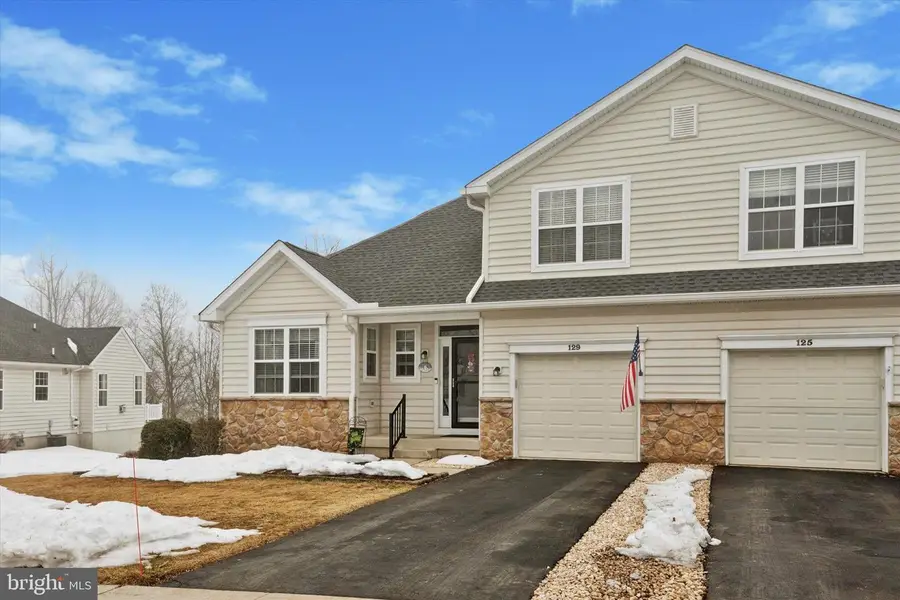 129 Haslan Ln, Coatesville, PA 19320 - #2