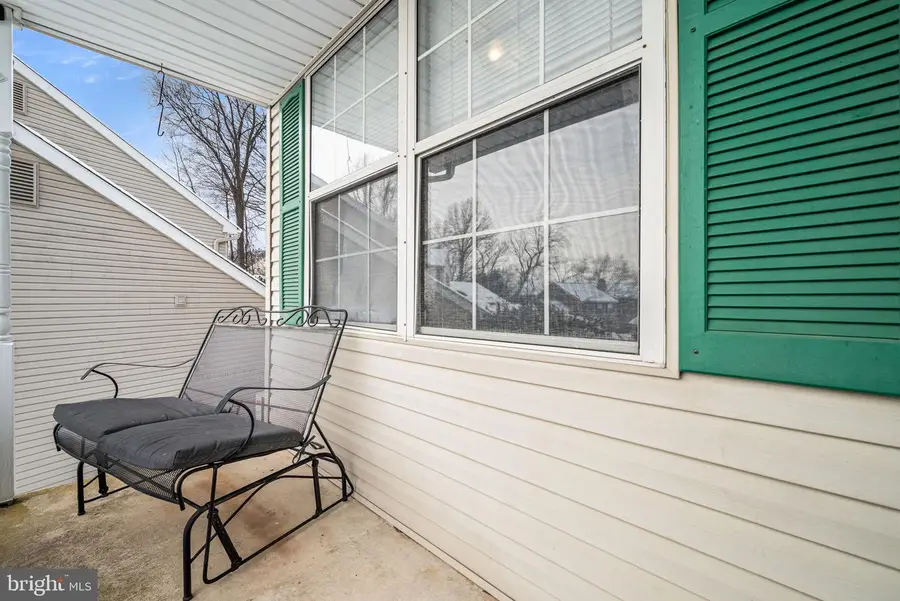 1221 Rhode Island Ln, Downingtown, PA 19335 - #2