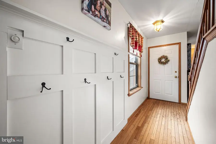 1221 Rhode Island Ln, Downingtown, PA 19335 - #3