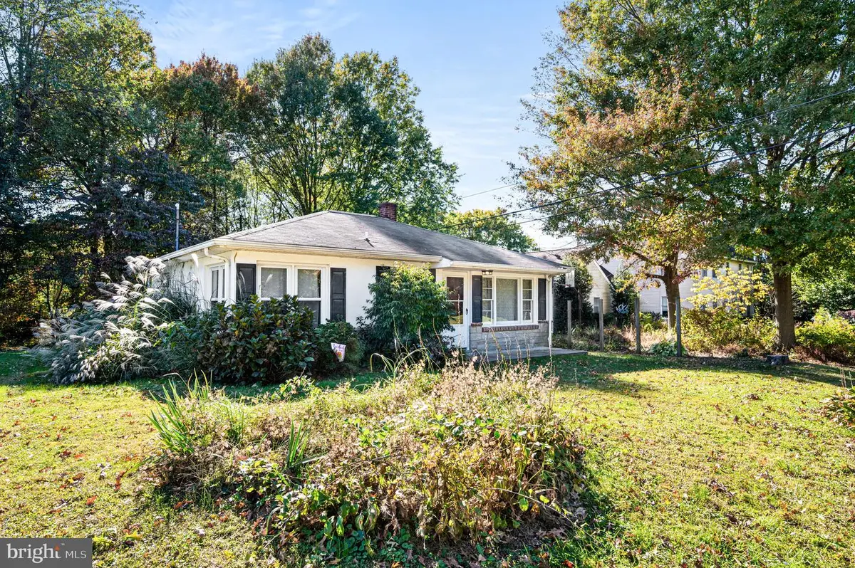 10 W Summit Ave, Oxford, PA 19363 - #1