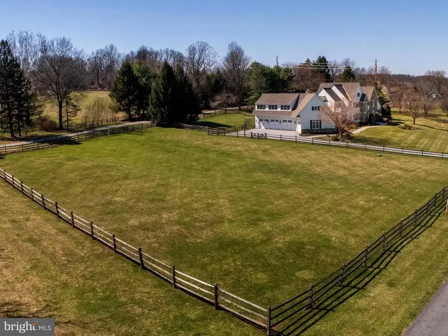 9 Douglass Ln, Chester Springs, PA 19425 - #3