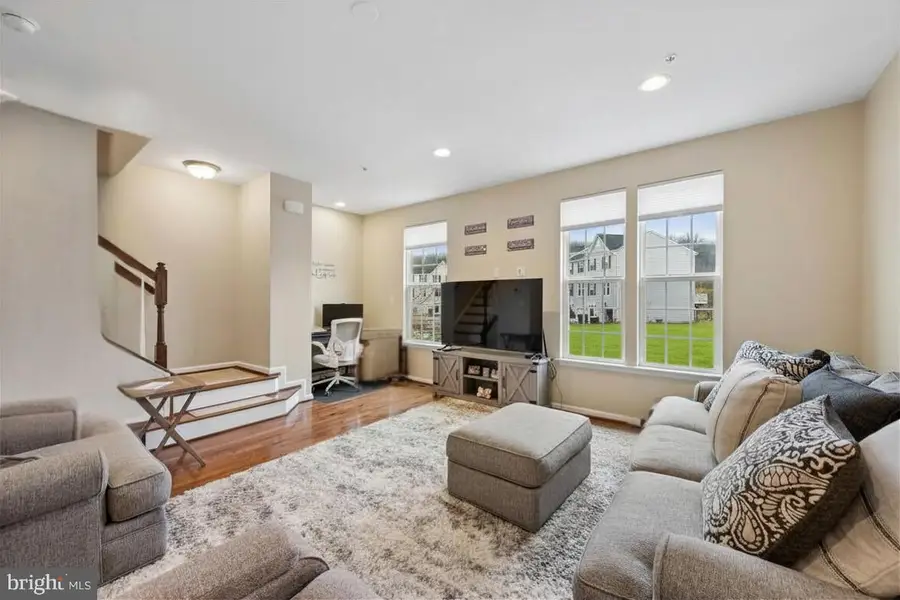 1843 Honeysuckle Ct, Downingtown, PA 19335 - #2