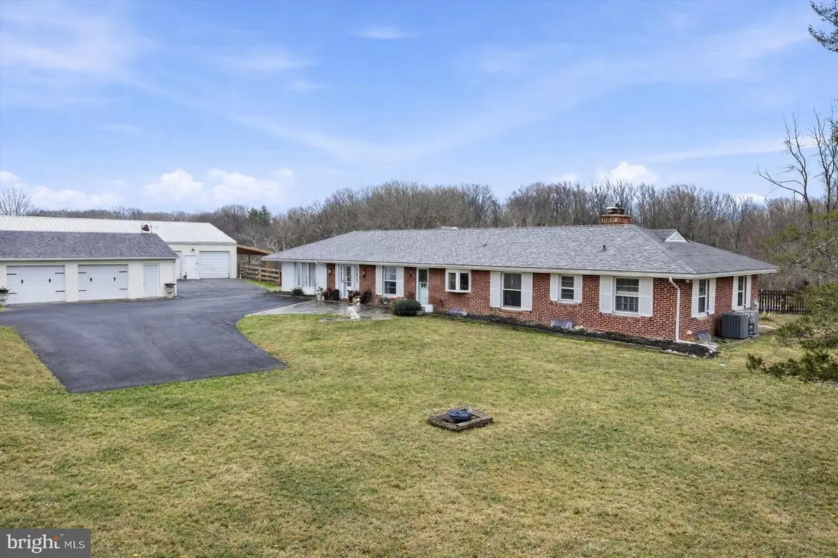 875 Locust Grove Rd, West Chester, PA 19382 - #1