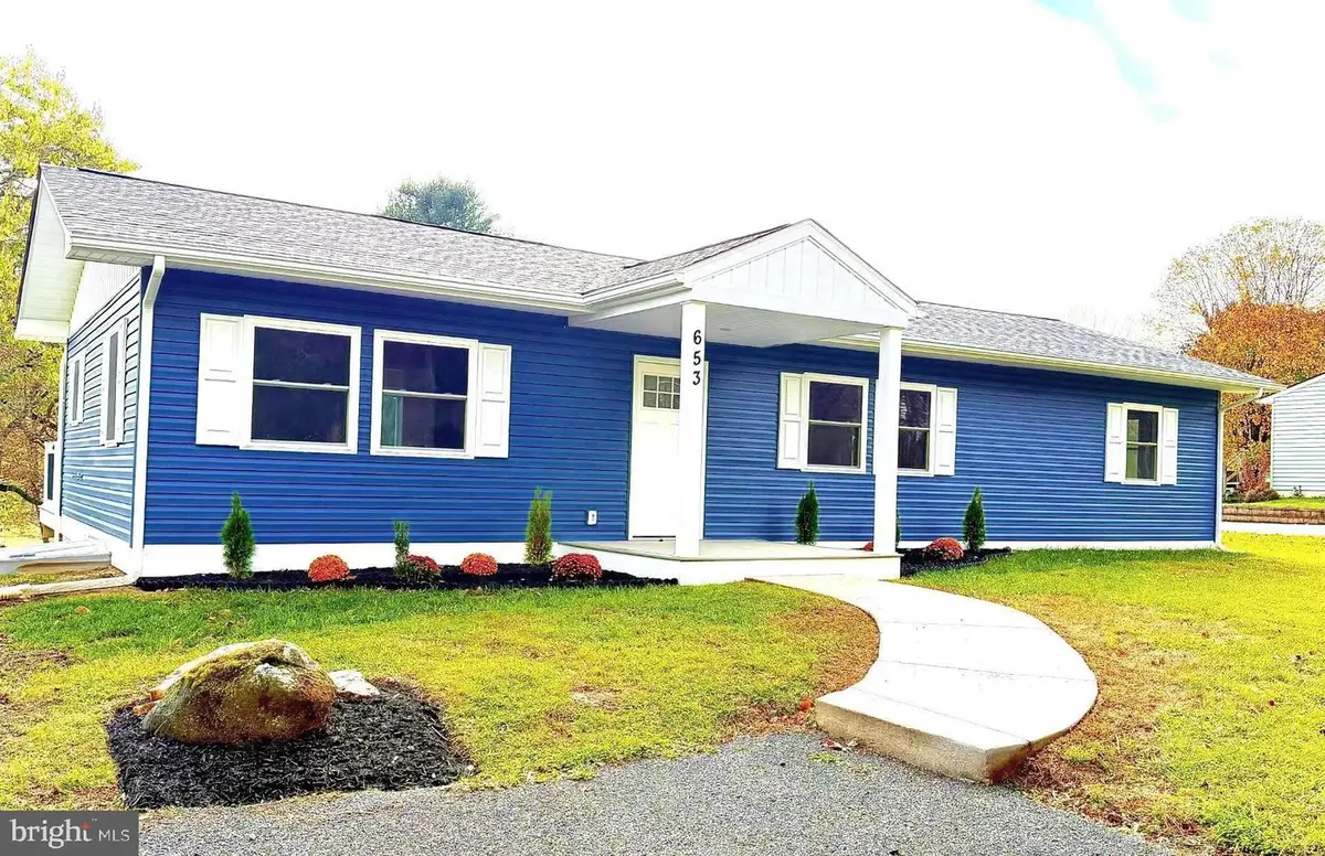 653 State Rd, West Grove, PA 19390 - #1