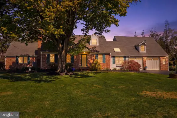 55 Lakeview Dr, ELVERSON, PA 19520
