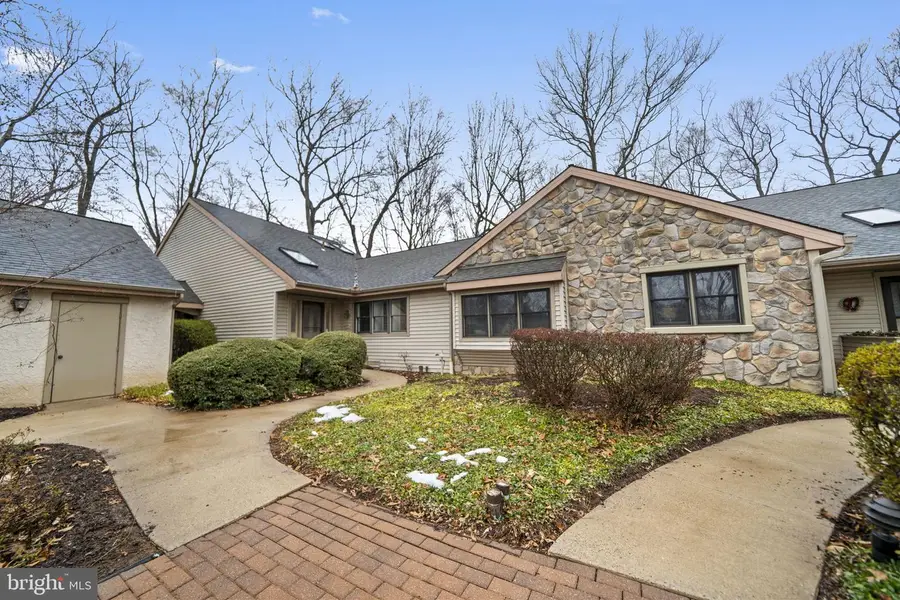 621 Glenwood Ln, West Chester, PA 19380 - #2