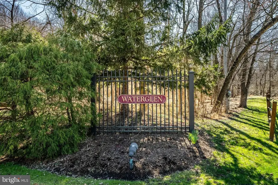 1677 Waterglen Dr, West Chester, PA 19382 - #2