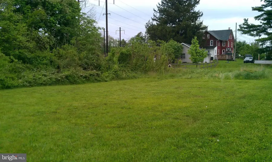 10 W Bridge St, Parkesburg, PA 19365 - #2