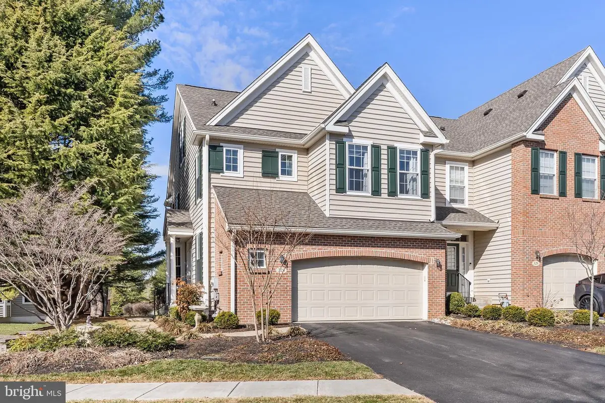 323 Cherry Ln, Kennett Square, PA 19348 - #1