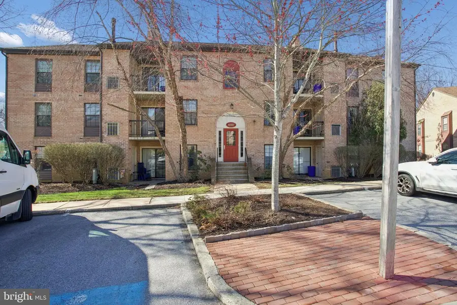 633 Washington Pl #33, Chesterbrook, PA 19087 - #2