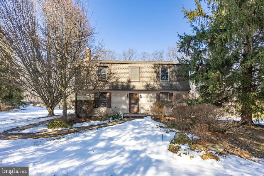 906 Heather Ln, Phoenixville, PA 19460 - #2