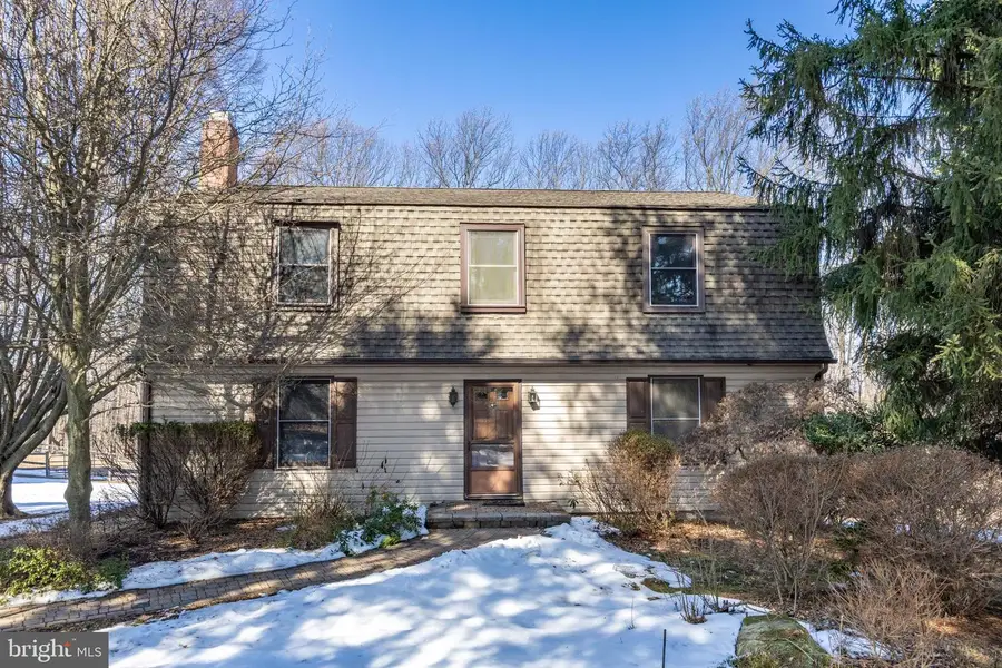 906 Heather Ln, Phoenixville, PA 19460 - #3