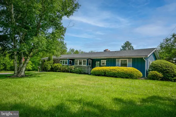 2310 Horseshoe Trl, CHESTER SPRINGS, PA 19425